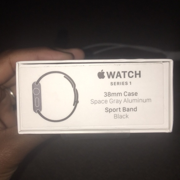 Servers 1 Apple Watch 38mm